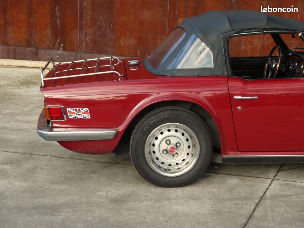 Triumph tr6 carbu - first paint (image 10)