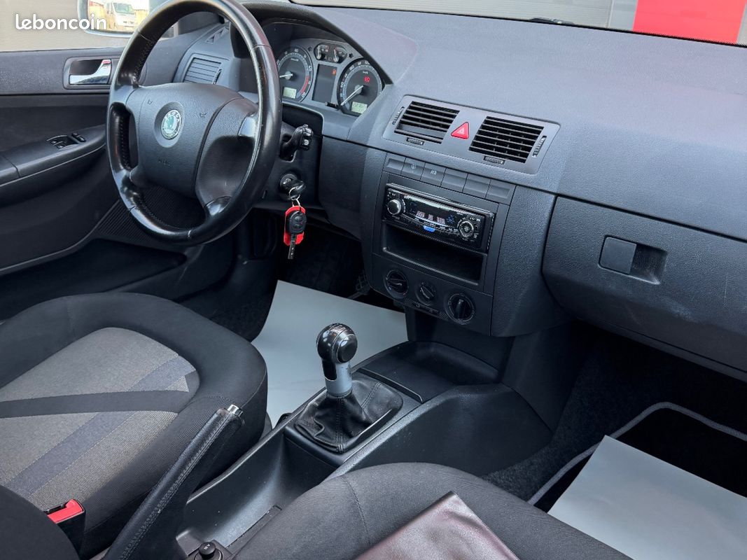 Skoda fabia 1.4 16v - 100 s (image 26)