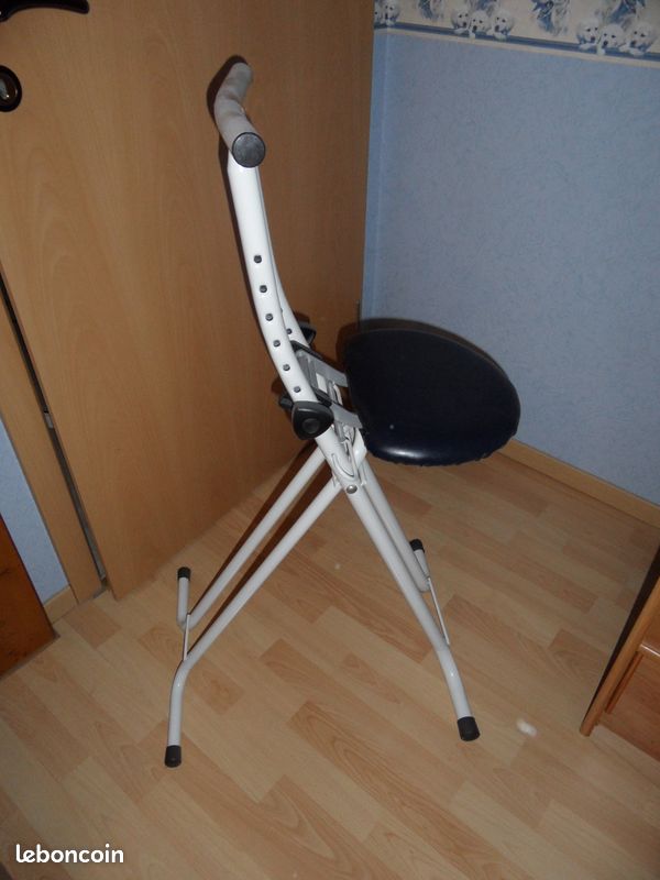 Chaise anti fatigue pliable et réglable (image 1)