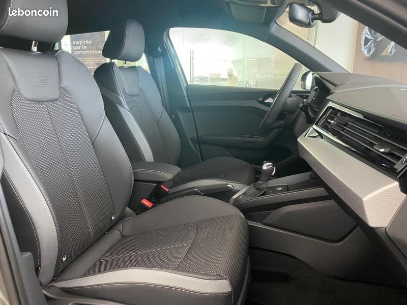 Audi A1 Sportback 30 TFSI 116ch S line S tronic 7 (image 14)