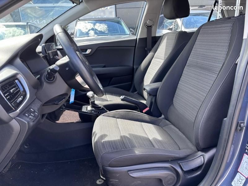 Kia Stonic 1.0 T-GDi 100ch Active DCT7 (image 11)