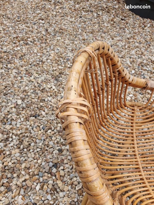 Fauteuil rond en rotin ancien (image 3)