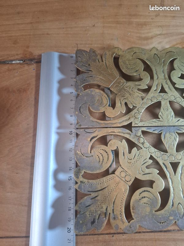 Ancien Dessous de Plat Extensible à Roulettes - Style Néo-Renaissance (image 7)