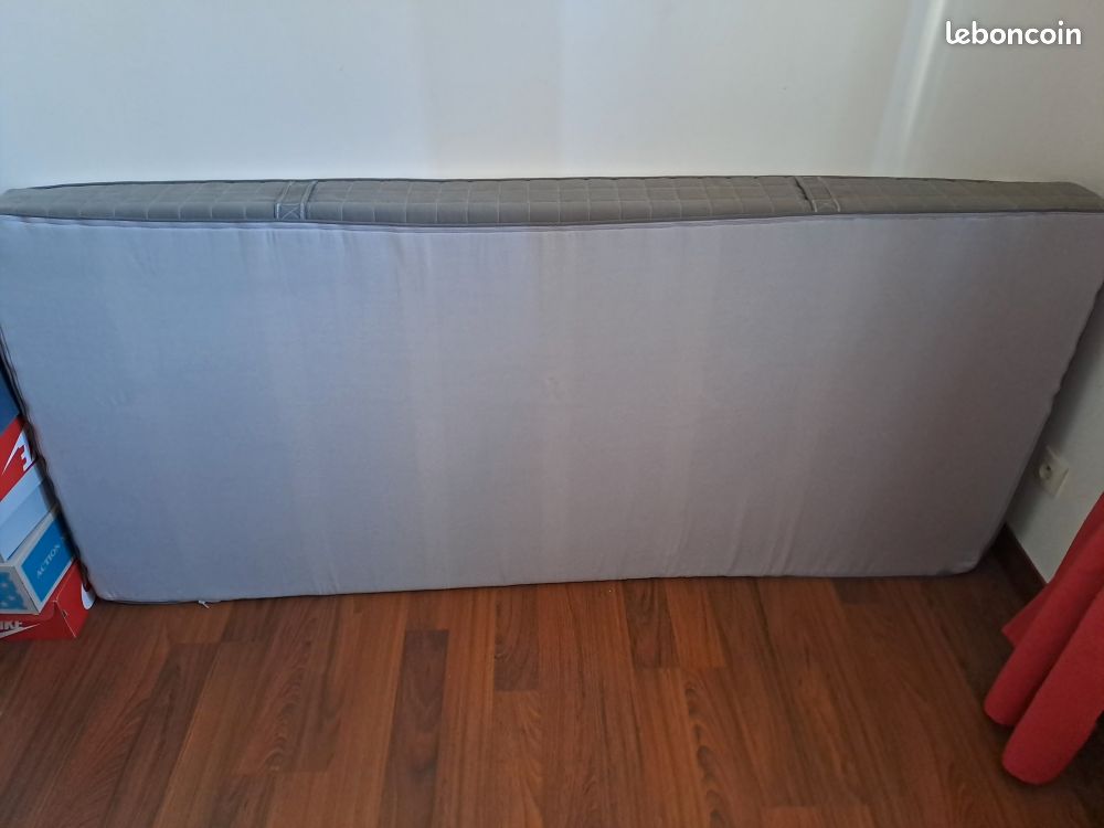 Matelas IKEA MORGEDAL 90x200 cm - très bon état (image 1)