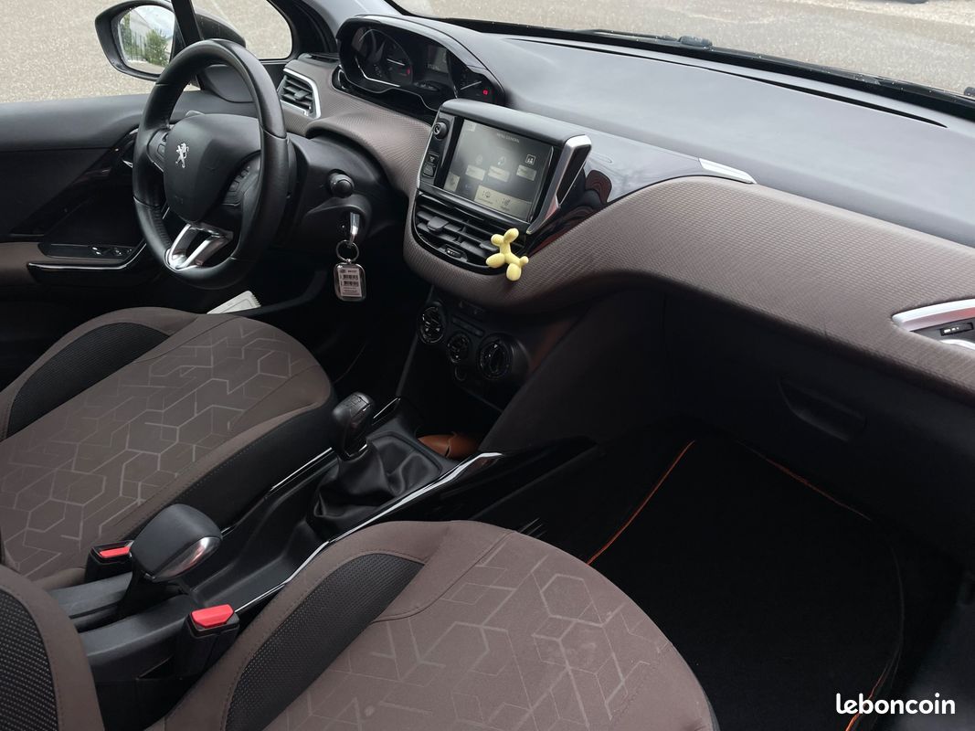 PEUGEOT 2008 1.2 80CV ACCESS (SUIVI COMPLEt) (image 30)