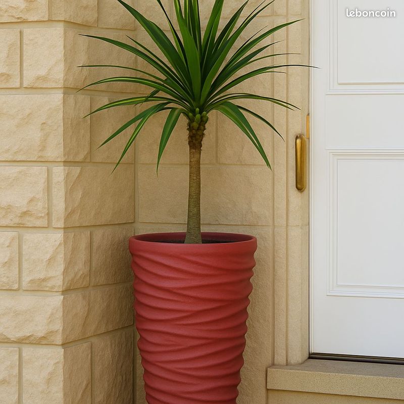 Pot de fleur en pierre reconstituée (image 6)