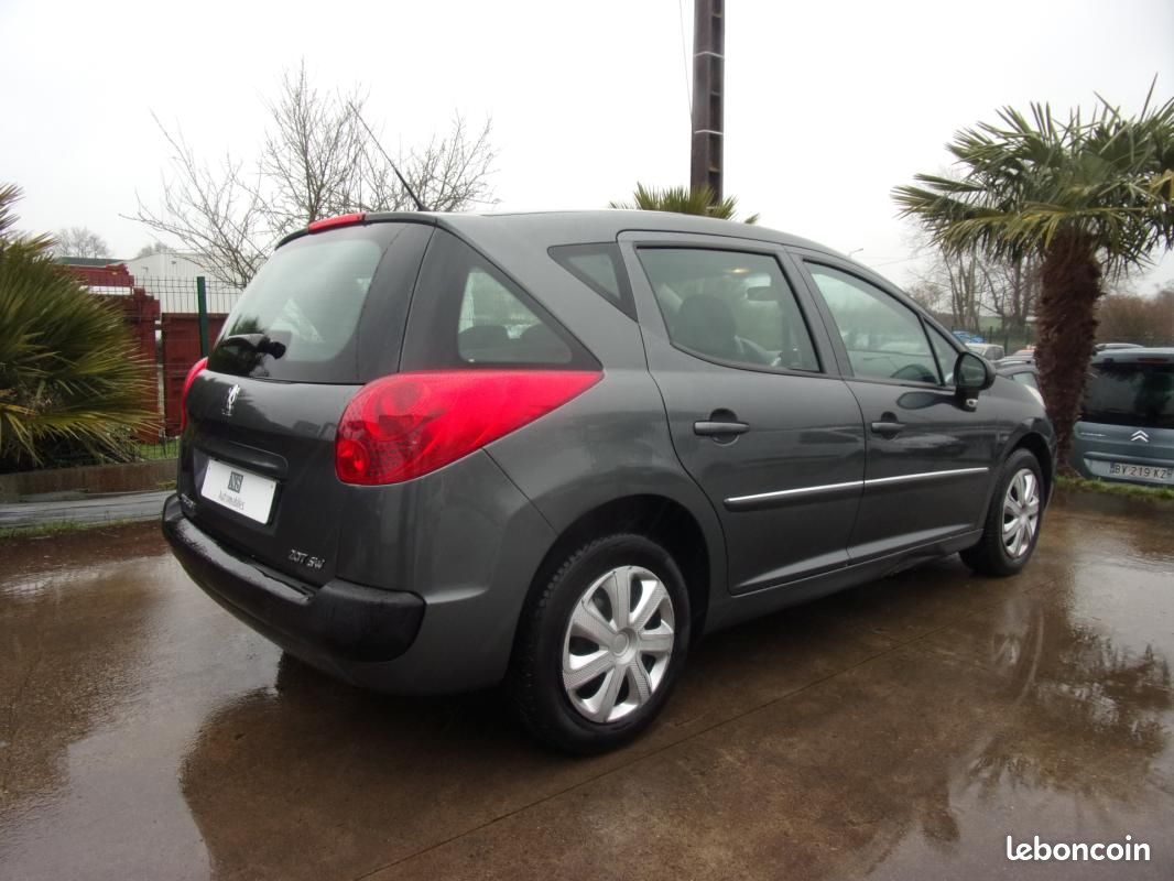 Peugeot 207 SW 1.4e 75ch Access (image 6)