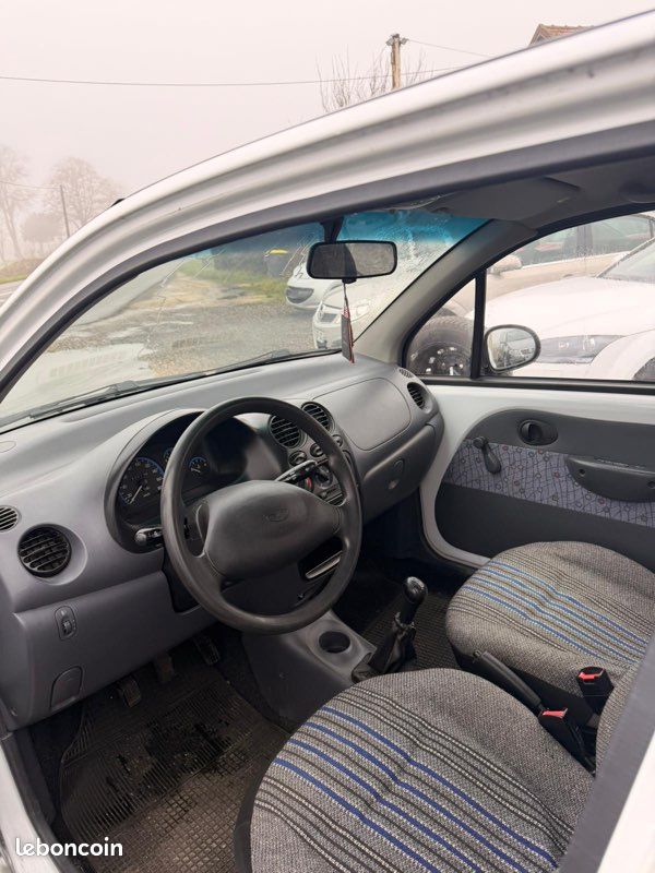 Daewoo Matiz PREMIER MAIN 52.000km d’origine, moteur 800cm3 essence, 2008 , très très économique, radio Cd KENWOOD Aux, 2 clés , PACK HIVER, supplémentaire 4 jantes avec 4 pneus hiver, révision fait (image 4)
