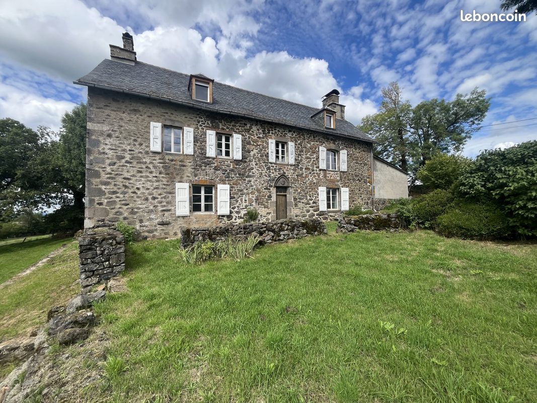 Château 5 pièces 180 m² (image 1)