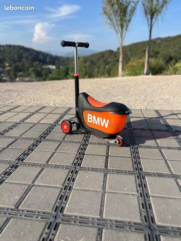 Trottinette BMW enfant évolutive 🚗 Neuve en boîte 🔥 (image 2)