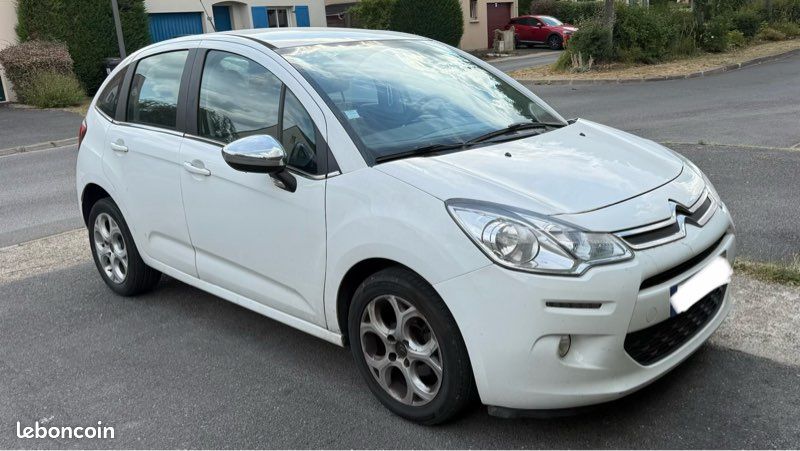 À vendre Citroën C3 Pure tech 82 (feel) (image 1)