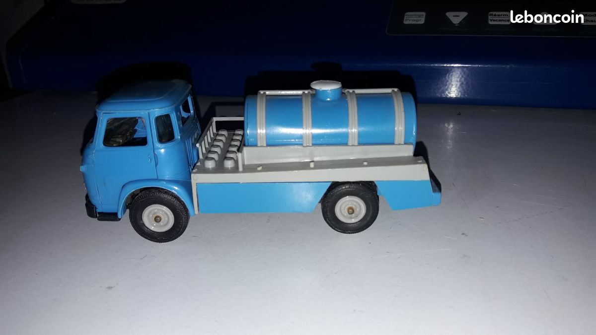 Norev Saviem Transport Lait Ref102