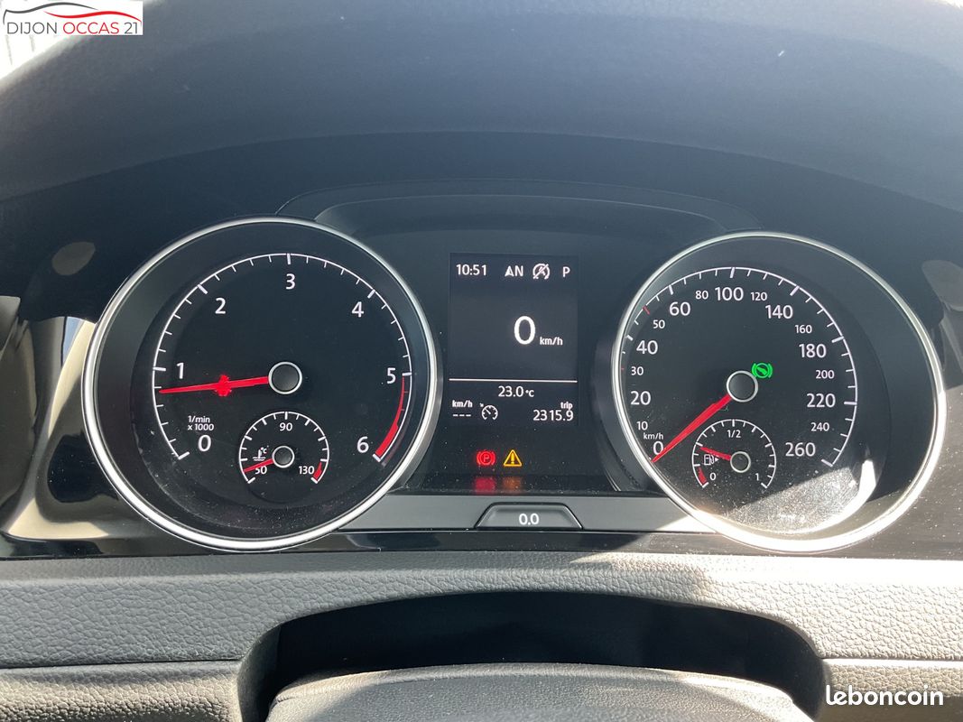 VOLKSWAGEN GOLF 2.0 TDI 150 FAP DSG7 Carat (image 21)