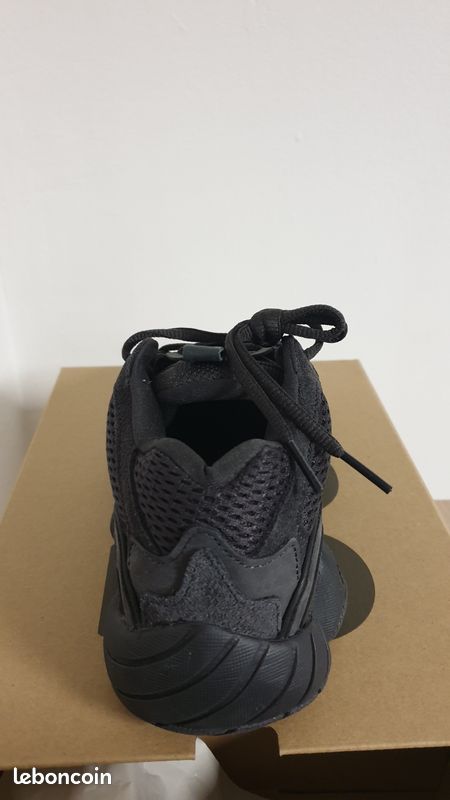 Adidas Yeezy 500 Utility Black taille 41EU / 8US ( NEUF ) (image 5)