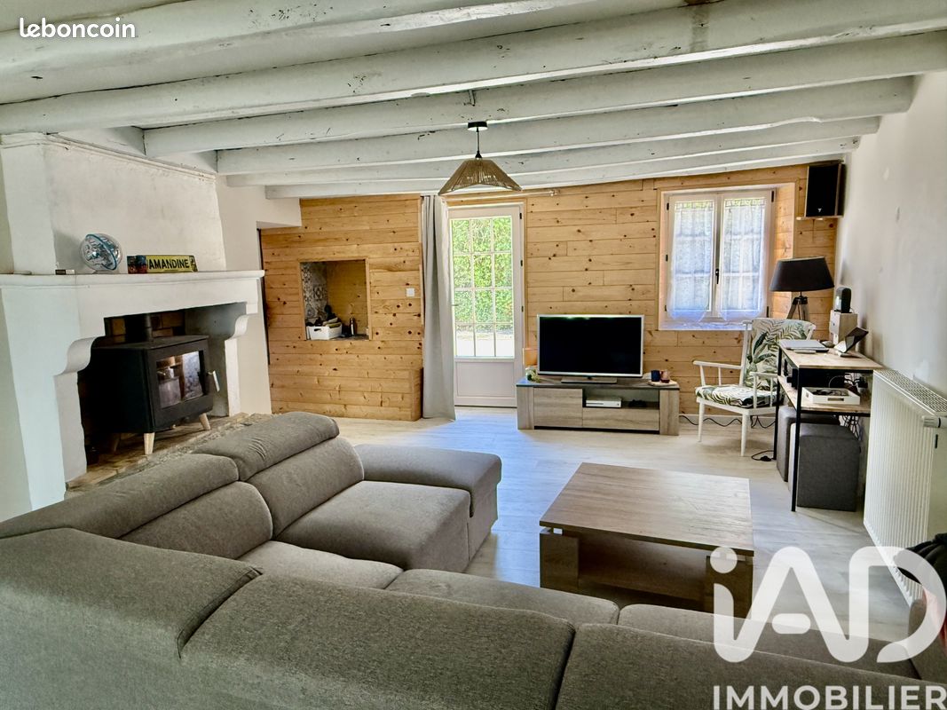 Maison 4 pièces 164 m² · à Amuré · 164 m² · 163 500 €