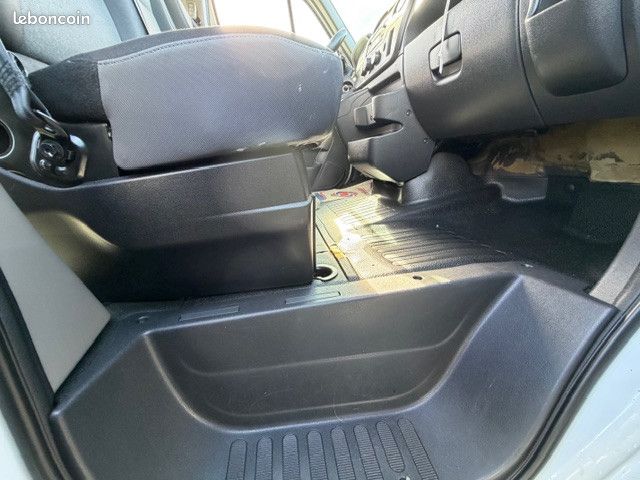 Renault Master III Fourgon MASTER FGN L2 H2 7 PLACES CONFORT (14 084HT) (image 34)
