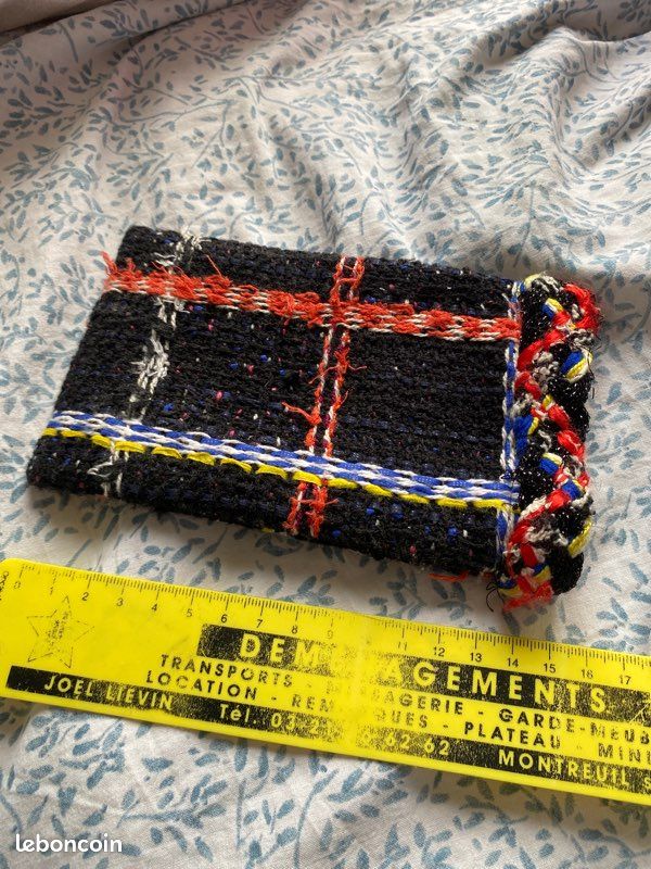 Poche à lunettes en tweed (image 1)