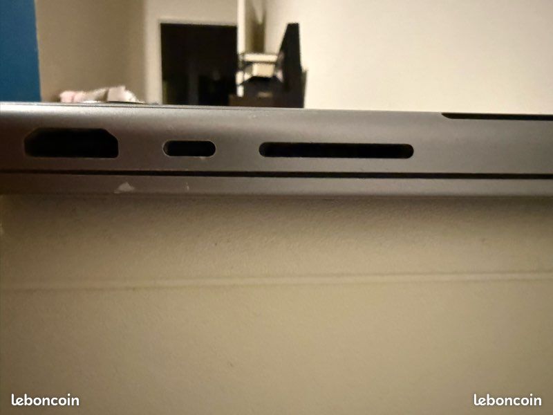 MacBook Pro 14" M1 Pro (2021) - 16Go RAM / 512Go SSD - QWERTY (image 4)