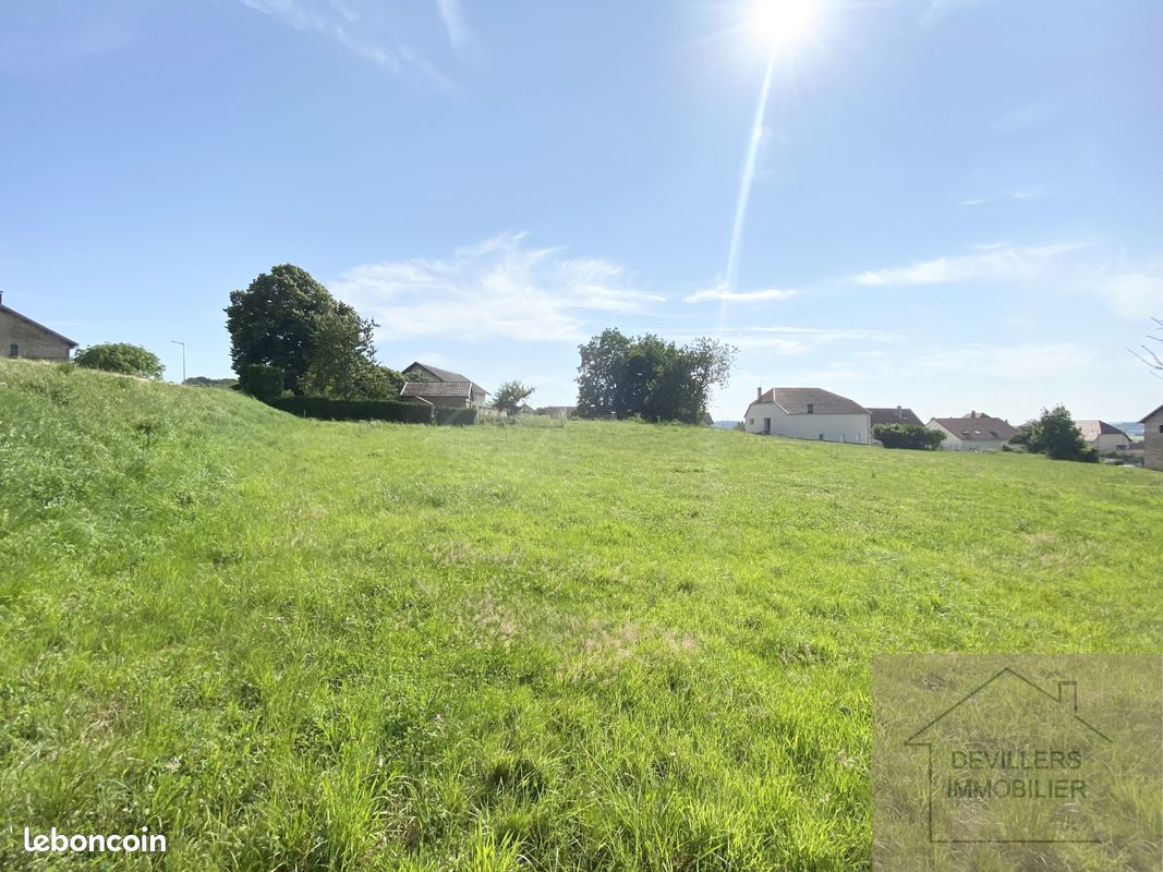 Terrain 1106 m² · à Tarcenay-Foucherans · 1 106 m² · 110 000 €