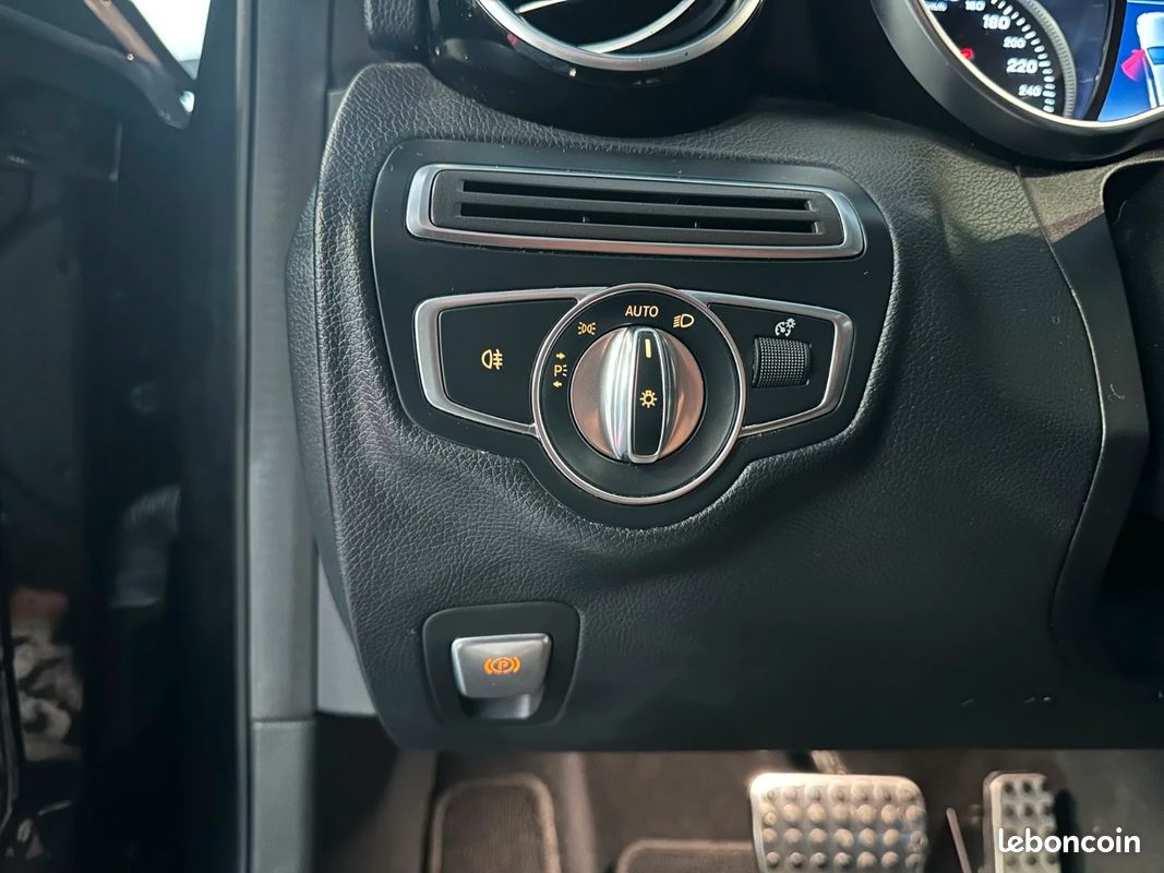 MERCEDES CLASSE C BREAK 220 d 9G-Tronic 4Matic Fascination / TOIT OUVRANT / CAMERA (image 24)