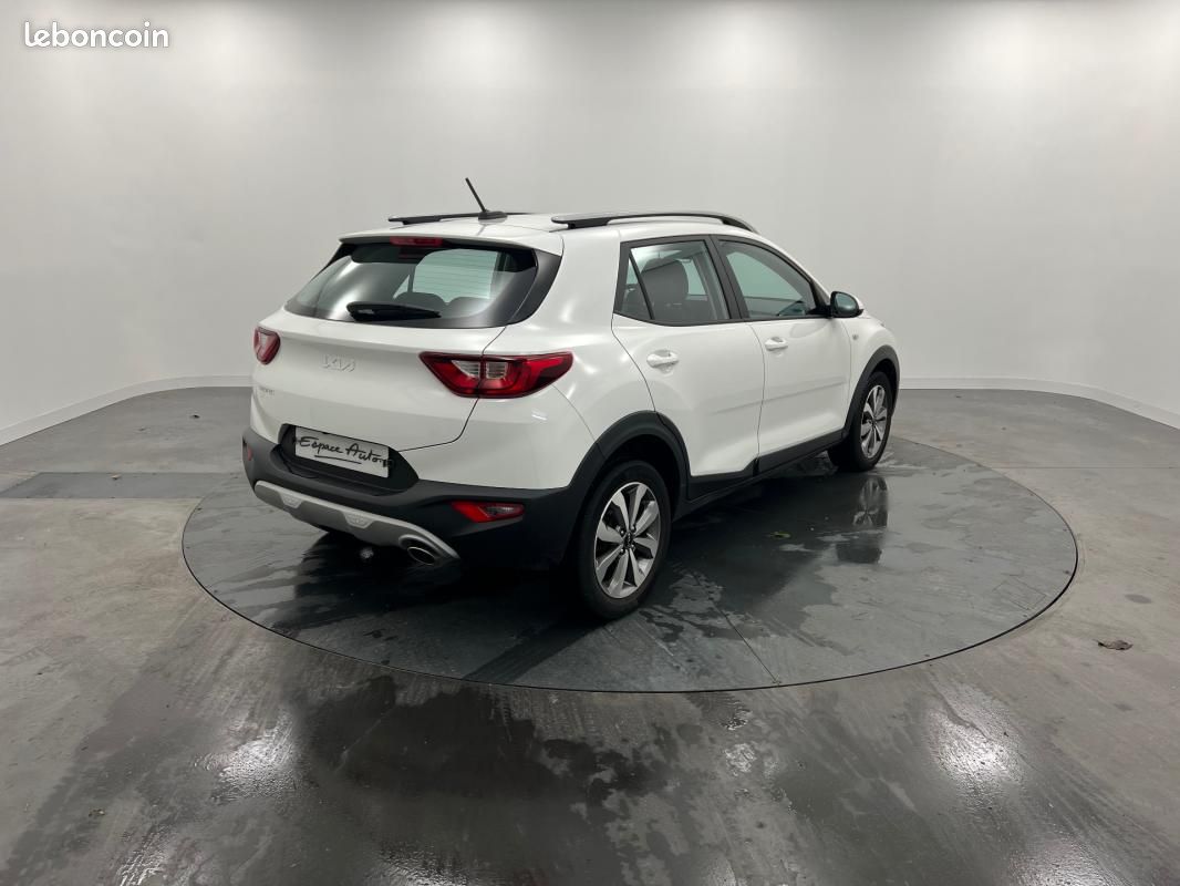 Kia Stonic 1.0 T-GDi 100 ch MHEV DCT7 Active (image 5)