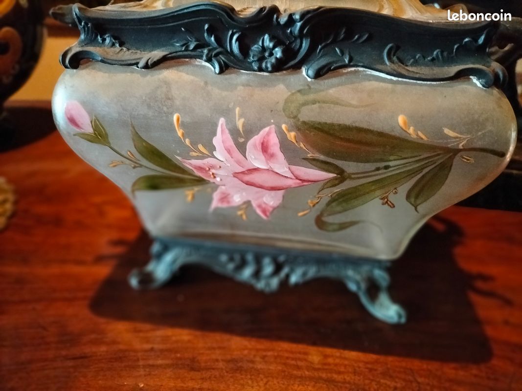 Magnifique Seau à biscuits en verre émaillé Legras pot rectangle monture Rocaille Louis XV / rare forme tombeau collection objet vitrine (image 1)