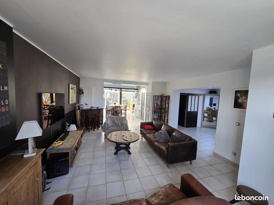 Maison 6 pièces 161 m² · à Wattrelos · 161 m² · 295 000 €