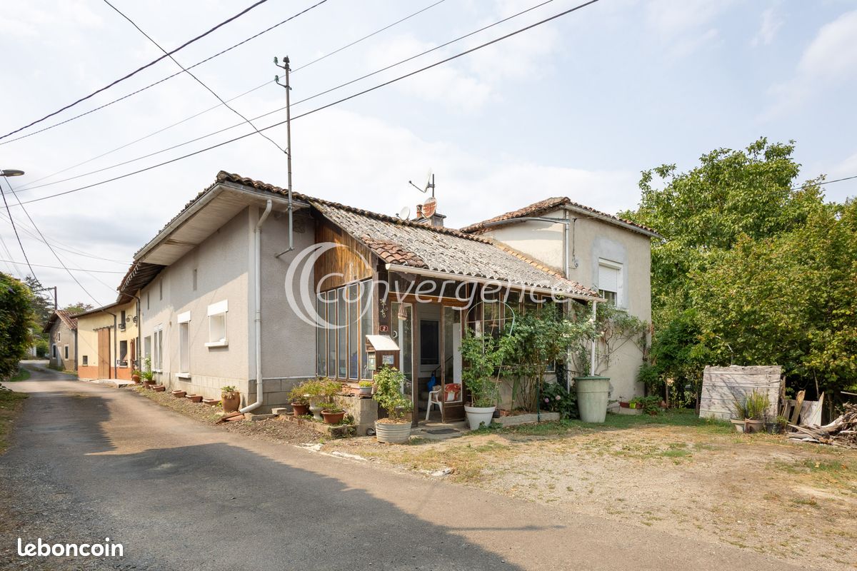Maison 5 pièces 113 m² · à Chassenon · 113 m² · 98 600 €