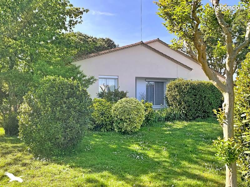 Maison 5 pièces 130 m² · à Lamonzie-Saint-Martin · 130 m² · 245 000 €