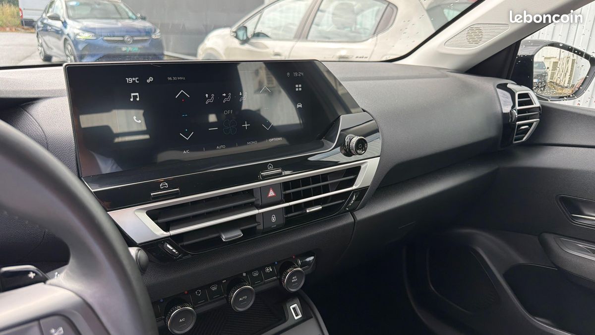 CITROEN C4 PureTech 130 S&S EAT8 Feel (image 19)