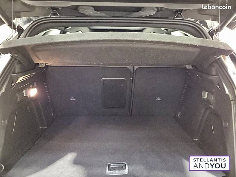 Peugeot 3008 Hybrid4 300 e-EAT8 GT Pack (image 14)