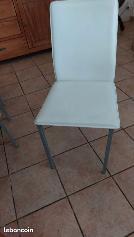 Lot 6 chaises blanches salle à manger (image 3)