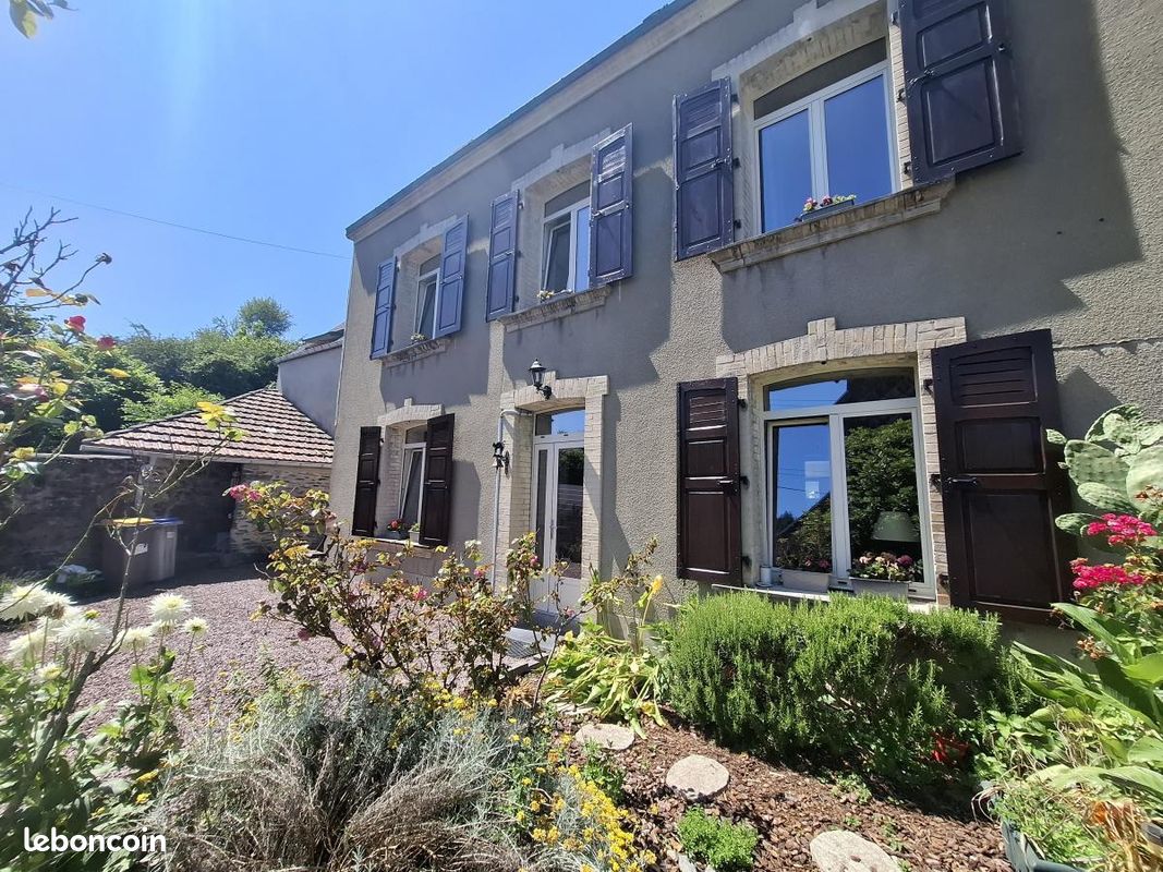 Maison 6 pièces 152 m² (image 1)