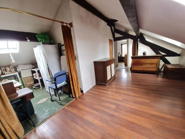 Maison a vendre  - 8 pièce(s) - 168 m2 - Surfyn