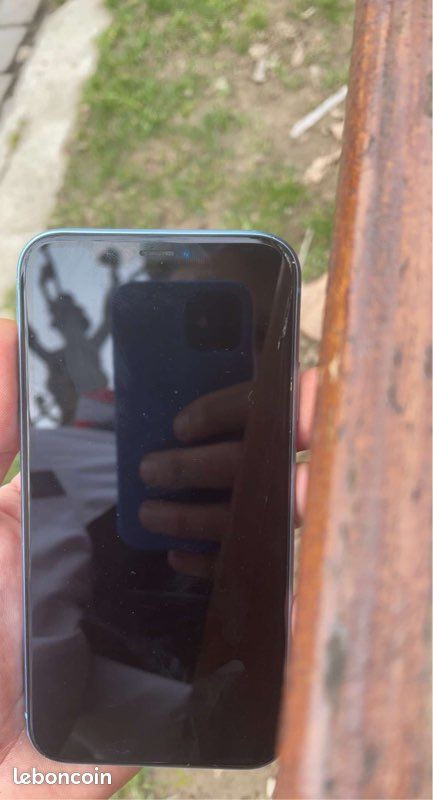 IPhone XR bleu 64 go (image 3)