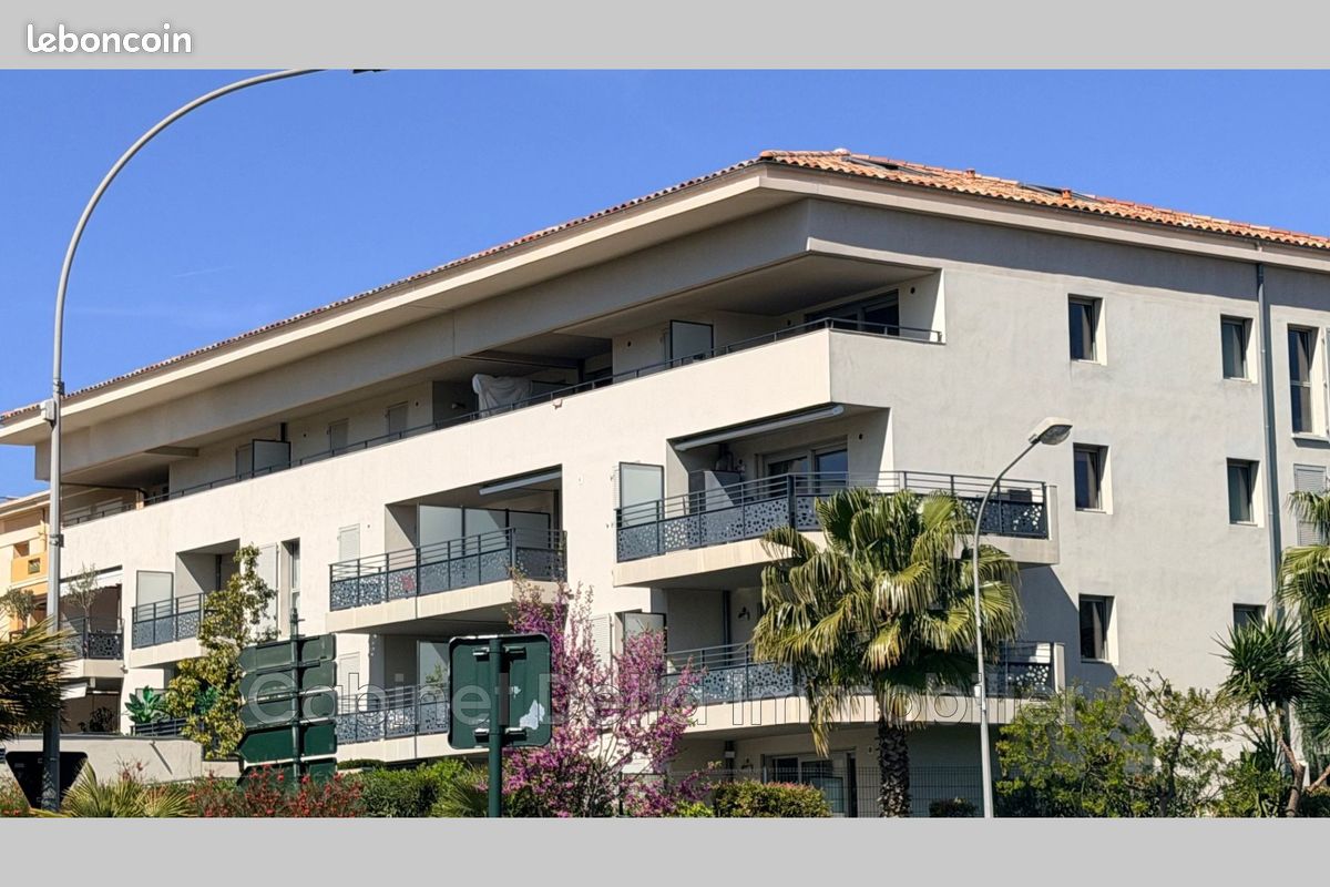 Appartement 2 pièces 37 m² · à Sanary-sur-Mer · 37 m² · 1 190 €/mois
