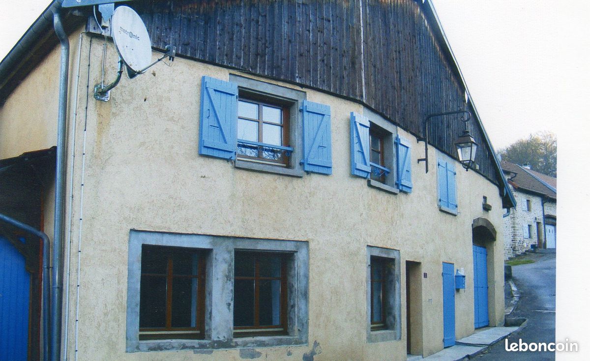 Immeuble 8 pièces 108 m² · à Clairegoutte · 108 m² · 75 600 €