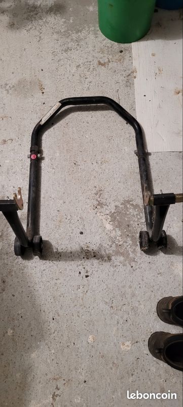 Bequille atelier moto (image 1)