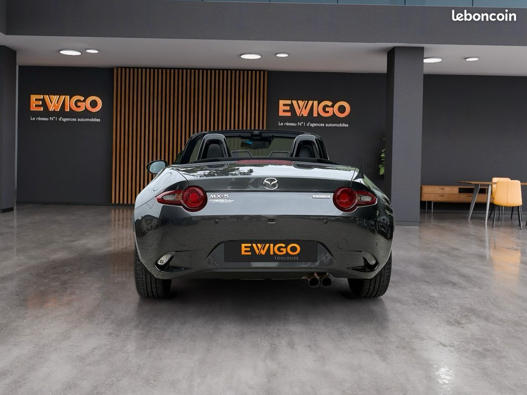 MAZDA MX5 ROADSTER 2.0 SKYACTIV-G 185 CH * CARPLAY*CAMERA DE RECUL*PACK SPORT* FULL ENTRETIEN MAZDa (image 17)