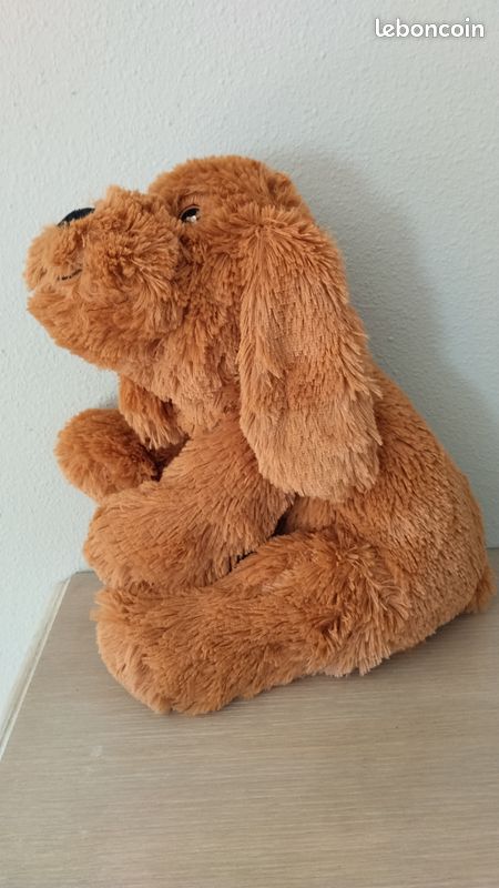Chien en peluche (image 4)
