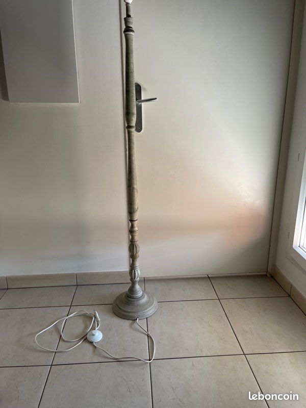 Lampadaire style shabby (image 1)