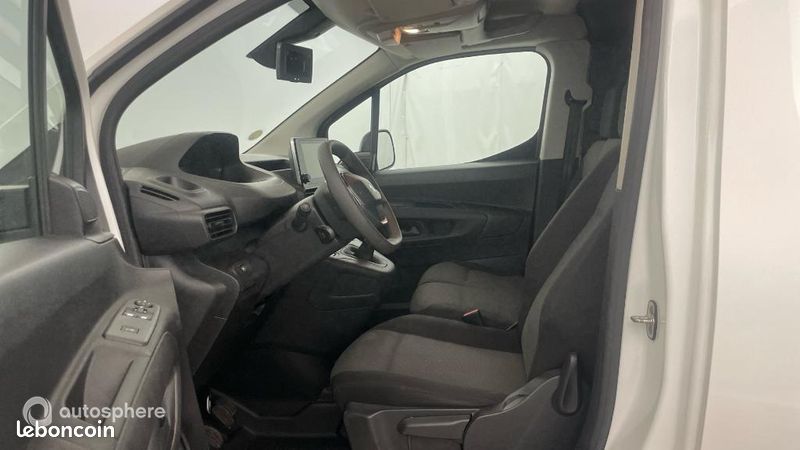 Peugeot Partner Véhicule utilitaire ou Société Standard 650kg BlueHDi 100ch S&S Asphalt (image 16)