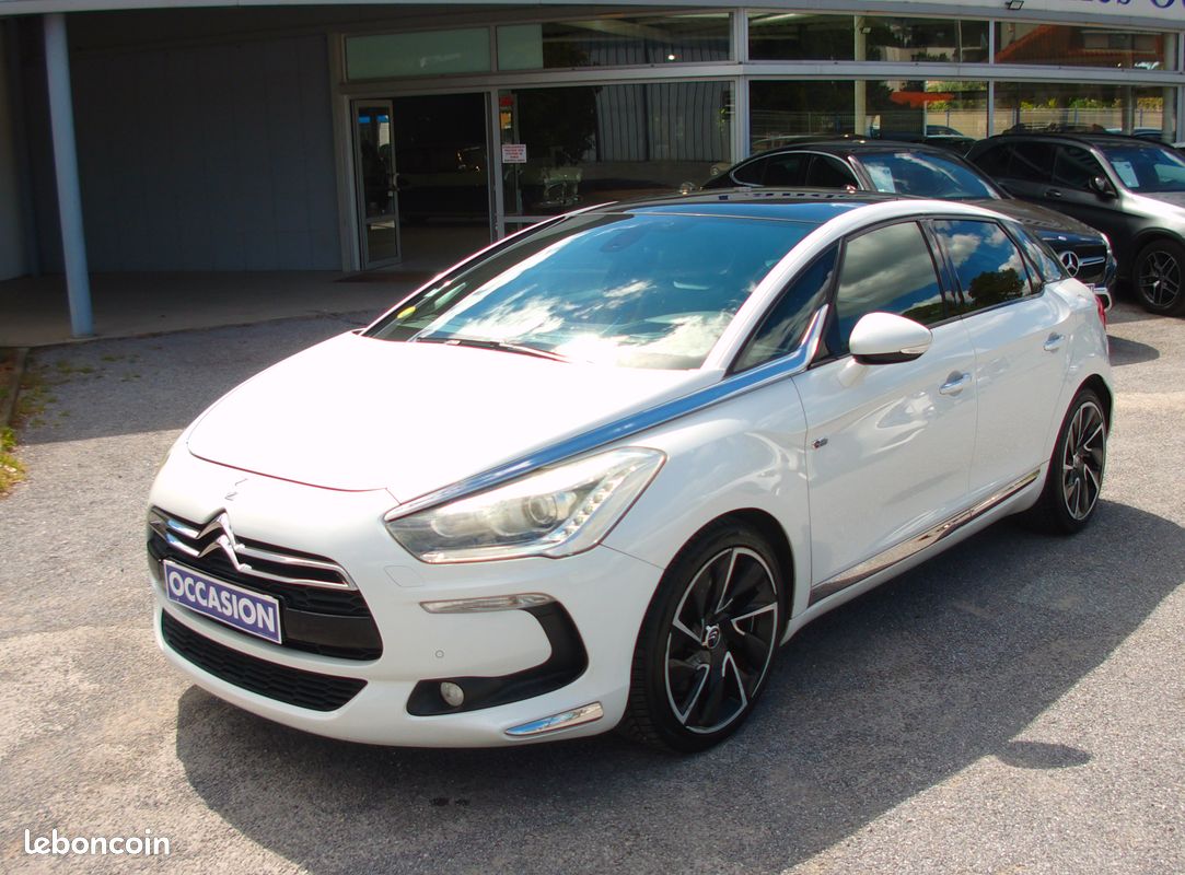 CITROEN DS5 HYBRID4 SPORT CHIC ETG6 200ch 4WD (image 1)
