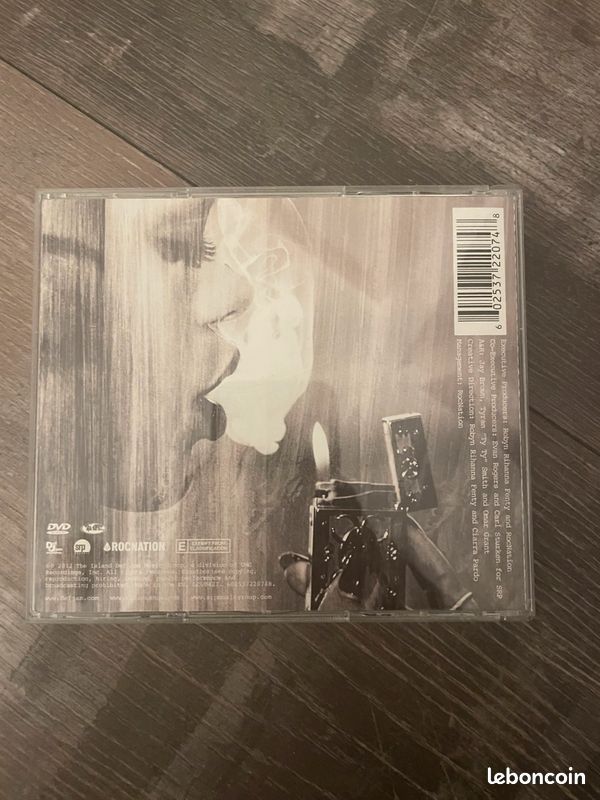 CD Rihanna « Unapologetic » (image 2)