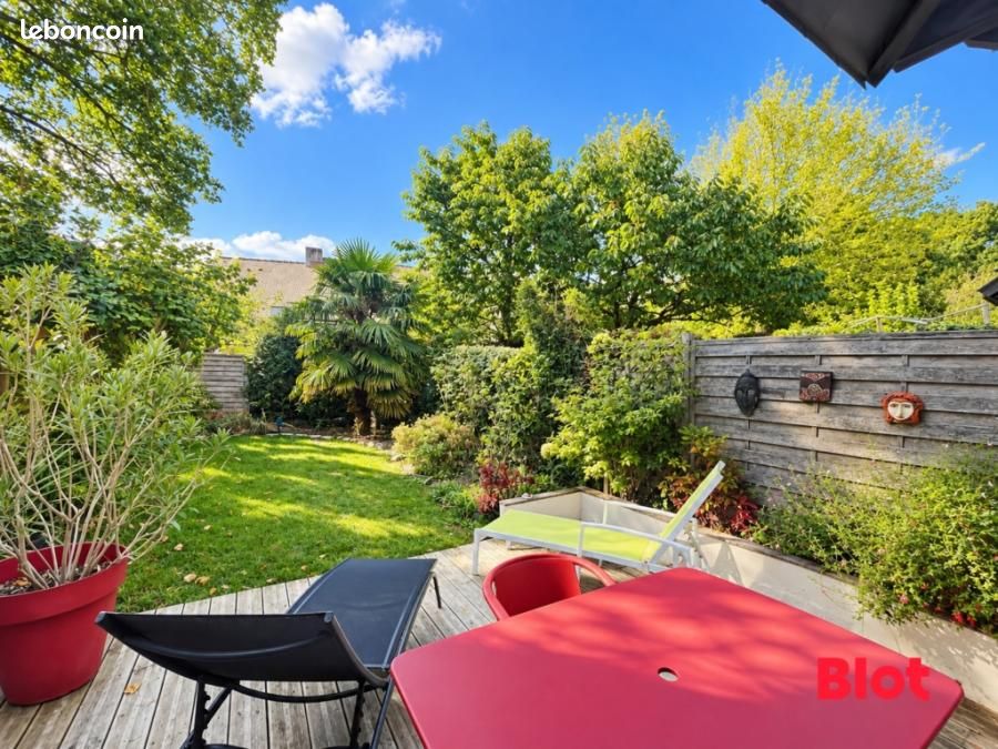 Maison 5 pièces 87 m² · à Rennes · 87 m² · 393 750 €