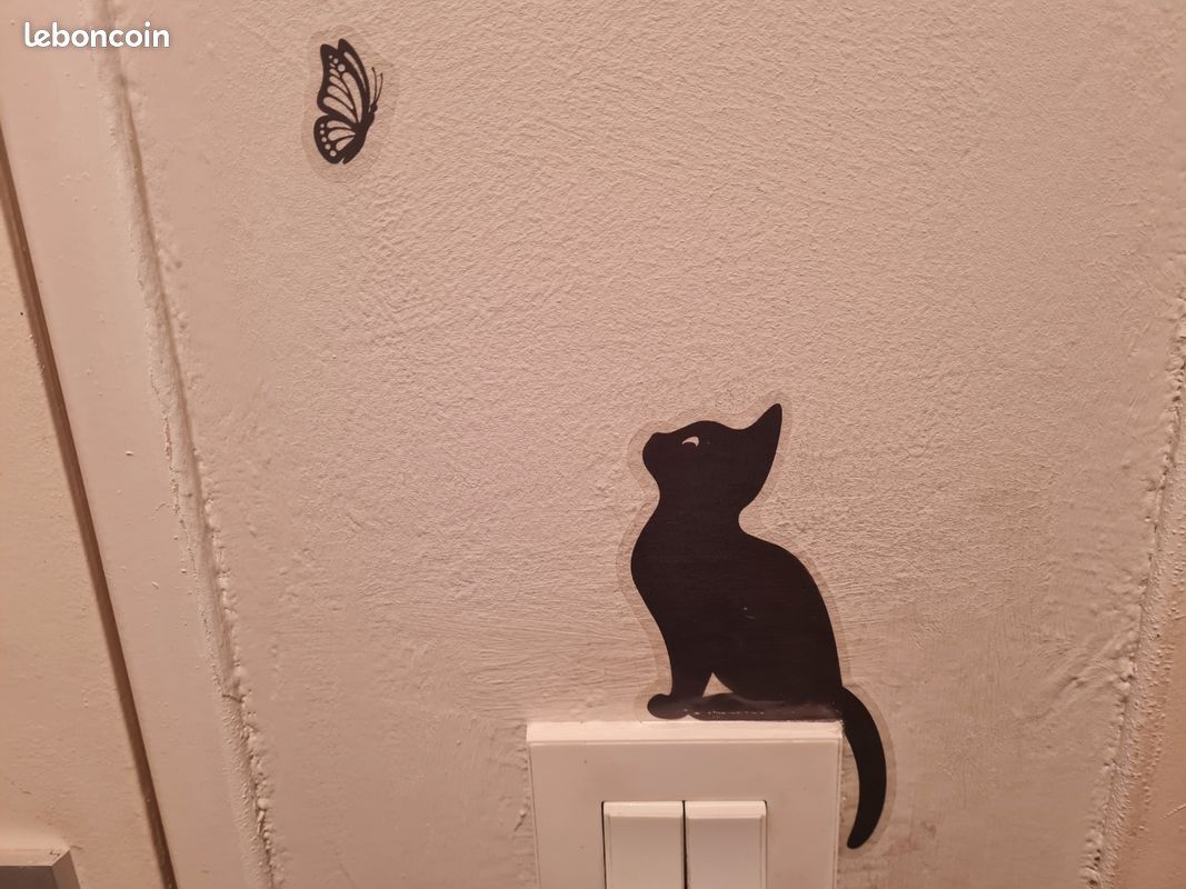 Sticker Pour Interrupteur Chat Qui Se Cache - TenStickers