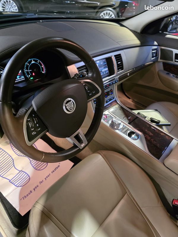 Jaguar XF 2.2D 163CH BVA Finition Luxe Premium "95657km/suivi d'entretien" (image 4)