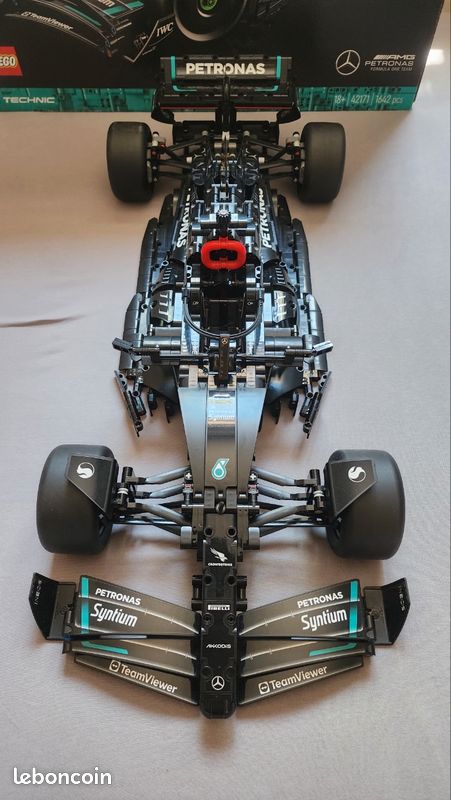 LEGO Technic 42171 - Mercedes-AMG F1 W14 E Performance (image 3)