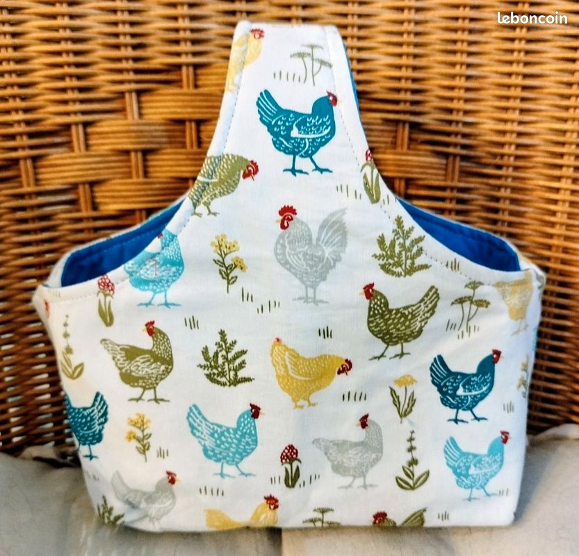 Panier de Pâques motifs poules coqs pour la chasse aux oeufs (image 1)