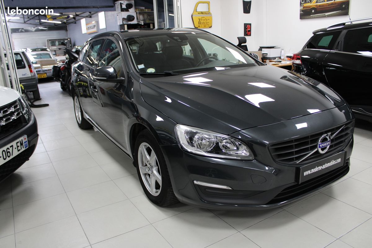 Volvo V60 D2 120CH KINETIC BUSINESS GEARTRONIC (image 3)